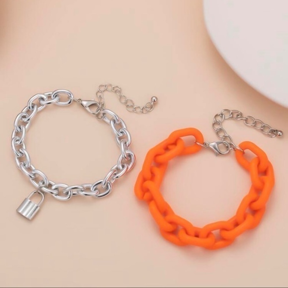3/$30 🤍 2pc Lock Chain Bracelet Set - Picture 2 of 4